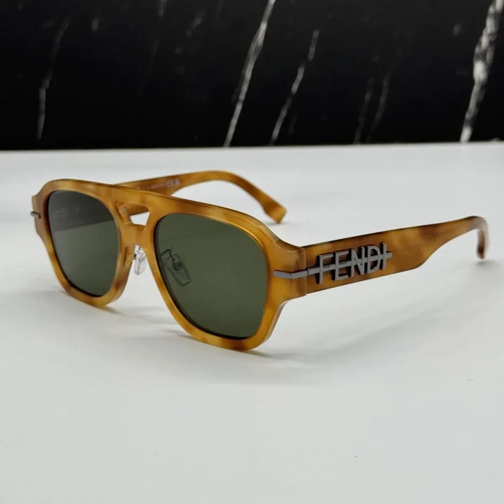 NEW FE40130F 55N FENDI SUNGLASSES SHINY LIGHT HAVANA UNISEX EYEWEAR FENDI - Picture 6 of 13